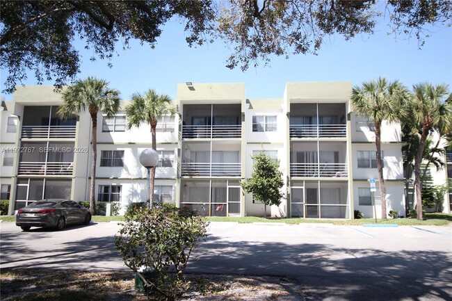 4235 N University Dr