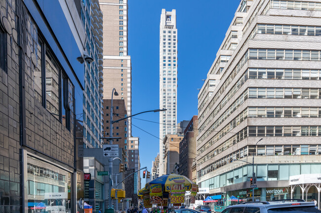 520 Park Ave in New York, NY - Foto de edificio - Building Photo