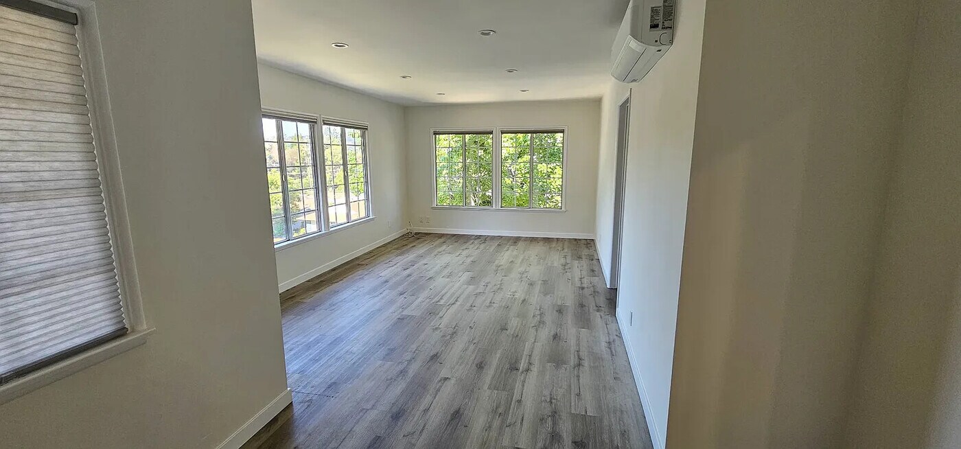 3622 Stancrest Dr, Unit 3 in Glendale, CA - Building Photo