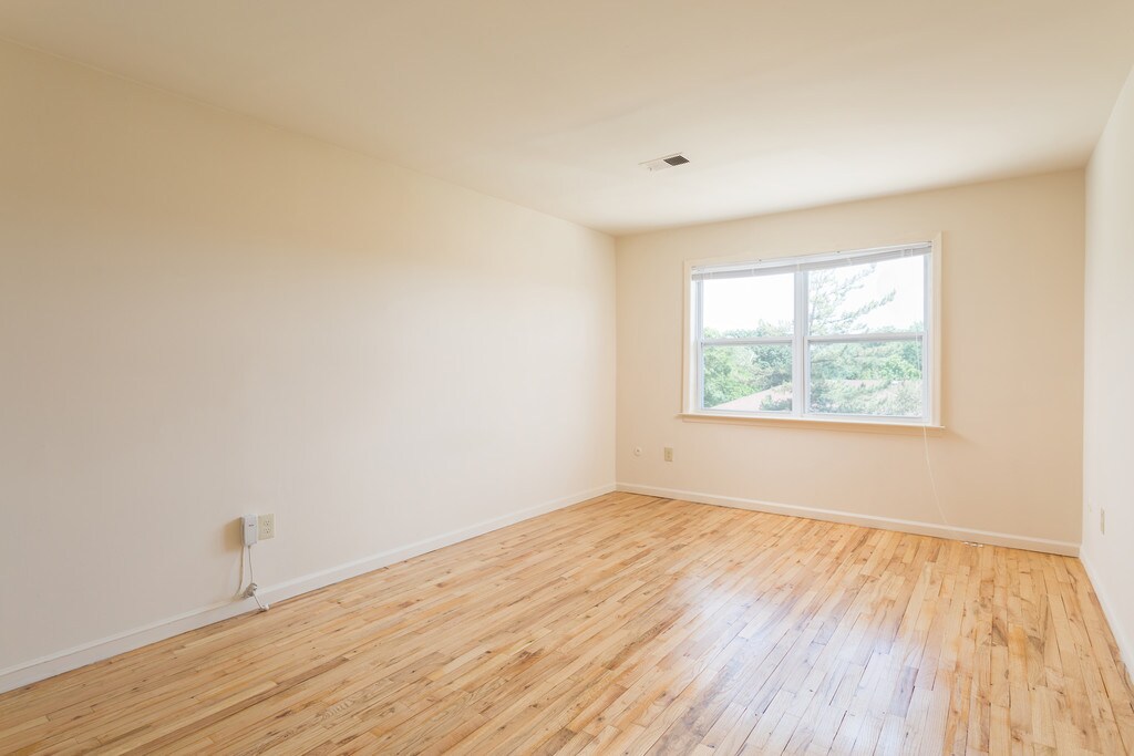 Linwood Village Apartments Verona, NJ Apartments For Rent