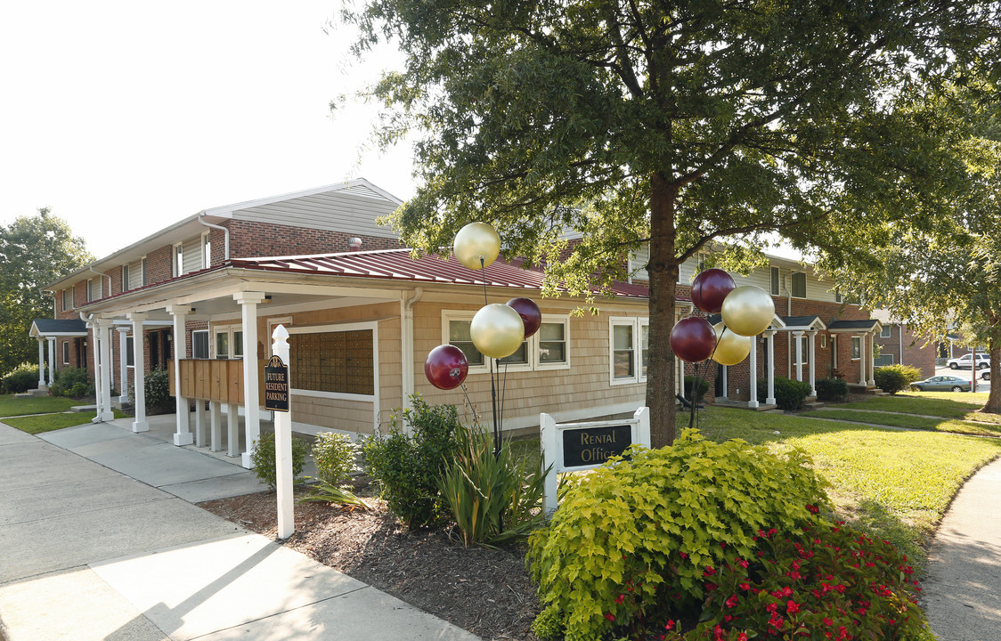 Naples Terrace in Durham, NC - Building Photo