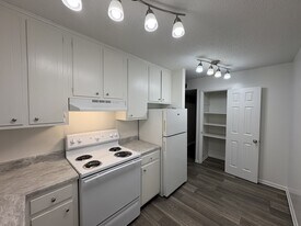 Pine Brook TN in Hermitage, TN - Building Photo