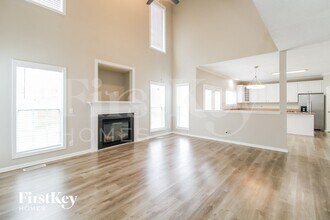 2123 Liberty Valley Rd in Greensboro, NC - Foto de edificio - Building Photo