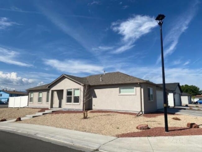 2913 Bookcliff Ave in Grand Junction, CO - Building Photo - Building Photo