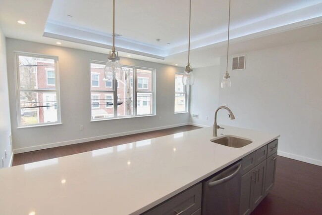 1337 N Franklin St, Unit 1