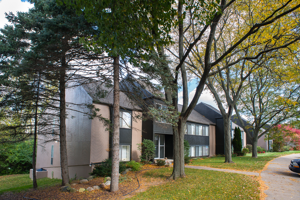 Broadview Apartments in Ann Arbor, MI - Building Photo