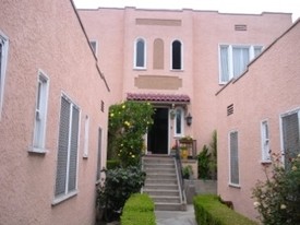 117 Rosemont Ave in Los Angeles, CA - Foto de edificio - Building Photo