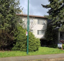 1035 W 10th Ave in Vancouver, BC - Building Photo