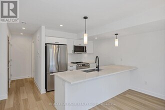 6104 Renaud Rd in Ottawa, ON - Building Photo - Building Photo