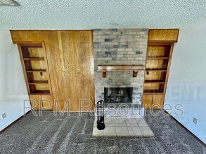 7002 Woodlake Dr in Oklahoma City, OK - Building Photo - Building Photo