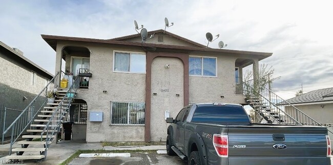2420 Ellis St in North Las Vegas, NV - Foto de edificio - Building Photo
