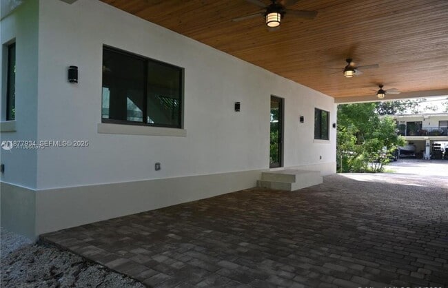 14 Coral Dr in Key Largo, FL - Building Photo - Building Photo