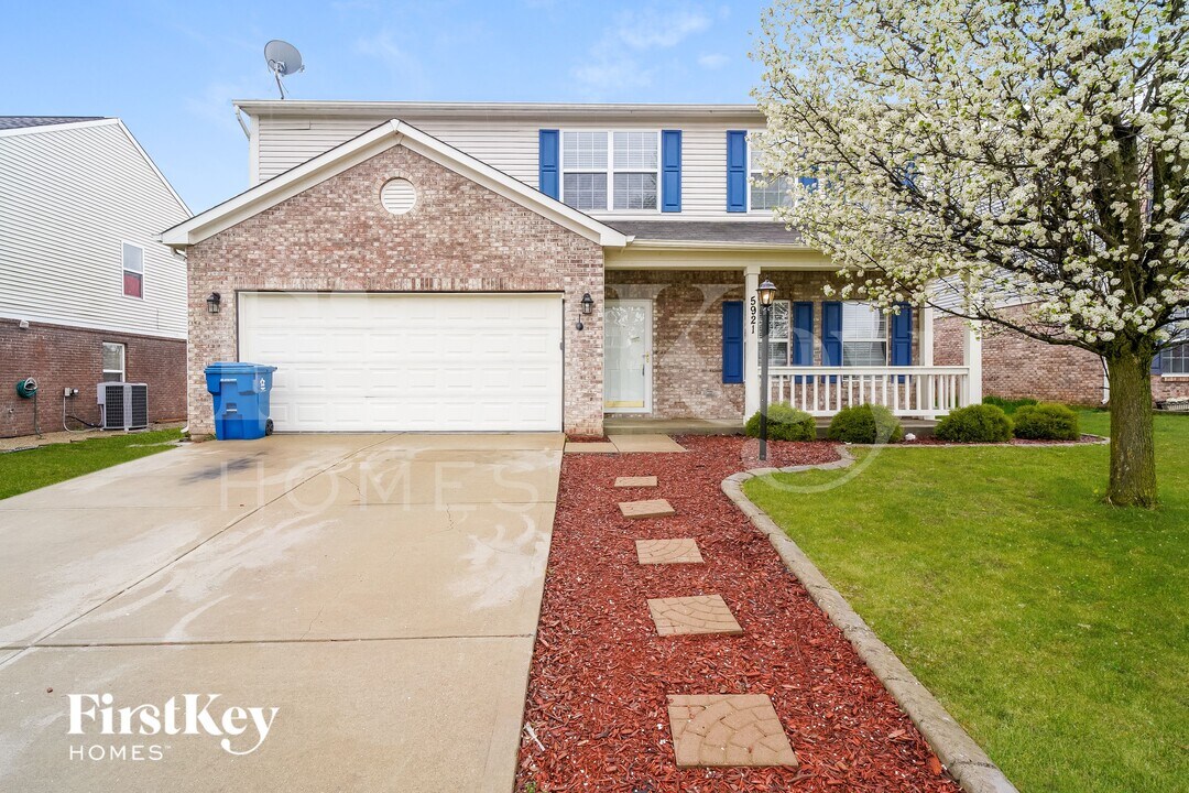 5921 Sable Dr in Indianapolis, IN - Building Photo