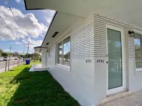 4995 NW 5th Ave in Miami, FL - Foto de edificio - Building Photo