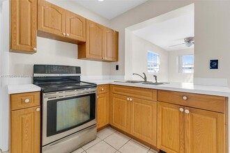 16230 SW 106th Ave in Miami, FL - Building Photo - Building Photo