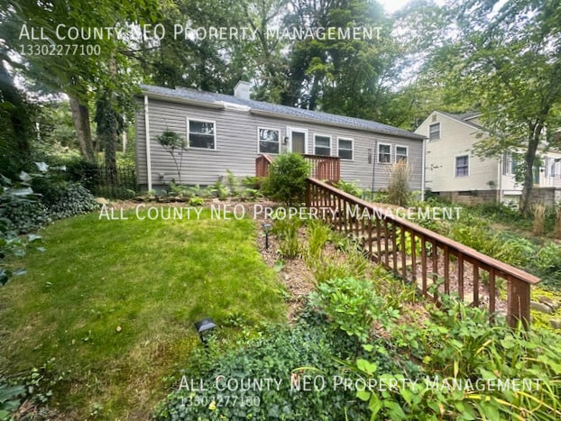 700 Lafayette Dr in Akron, OH - Building Photo - Building Photo