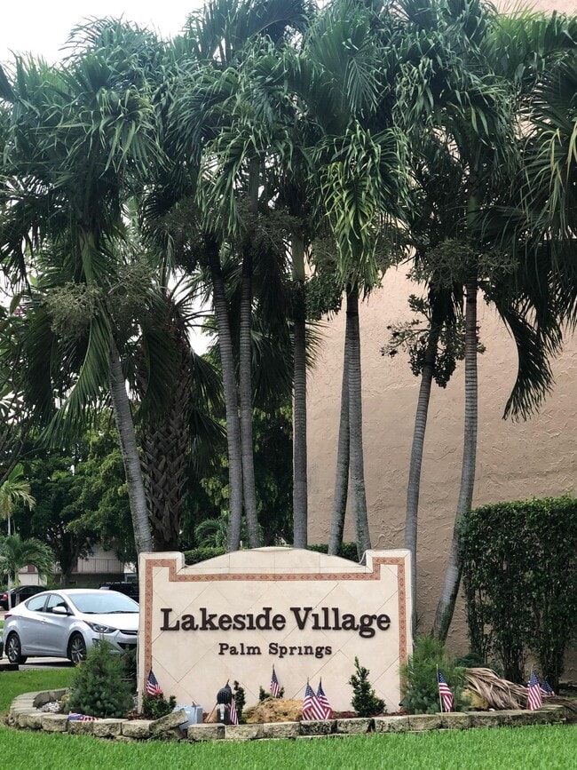 property at 225 Bonnie Blvd