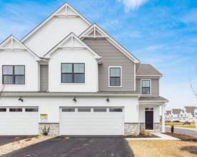 6073 Miranda Ln in Westerville, OH - Building Photo - Building Photo