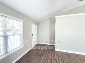 312 Noonday Ct in Holly Springs, NC - Building Photo - Building Photo