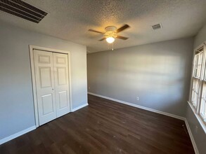 Home Sweet Home Apartments in Jonesboro, AR - Building Photo - Interior Photo