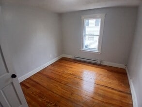 43 Turner Ave, Unit 43 Turner Ave in Torrington, CT - Building Photo - Building Photo