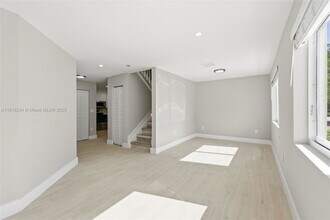 11939 SW 218th St in Goulds, FL - Building Photo - Building Photo