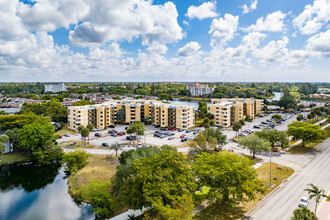 The Isles of Inverrary in Lauderhill, FL - Building Photo - Building Photo