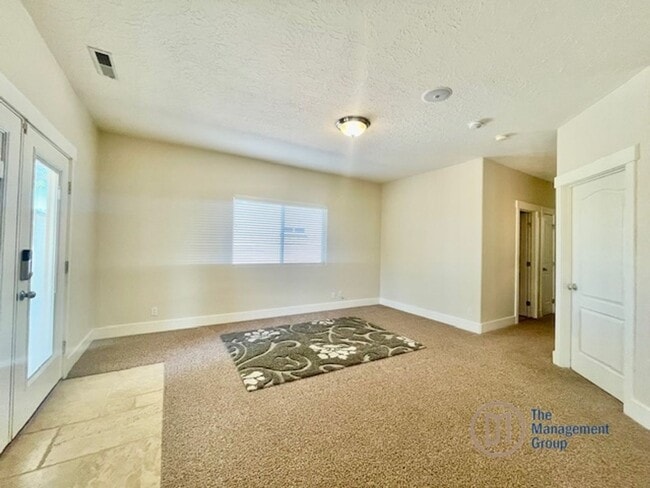 2268 Pintura Dr in Saint George, UT - Building Photo - Building Photo