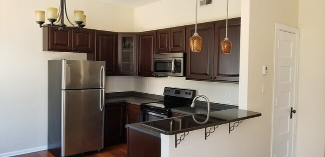 126 E Vermont St-Unit -104 in Indianapolis, IN - Building Photo - Building Photo