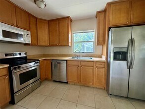 3907 W Mullen Ave in Tampa, FL - Building Photo - Building Photo