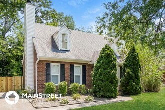 115 Buttercup Rd in Louisville, KY - Building Photo - Building Photo
