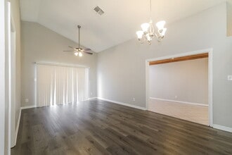 12702 Whiterapids Dr in Orlando, FL - Foto de edificio - Building Photo