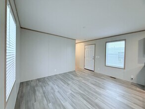 29669 Danbury Ct in Chesterfield, MI - Building Photo - Building Photo