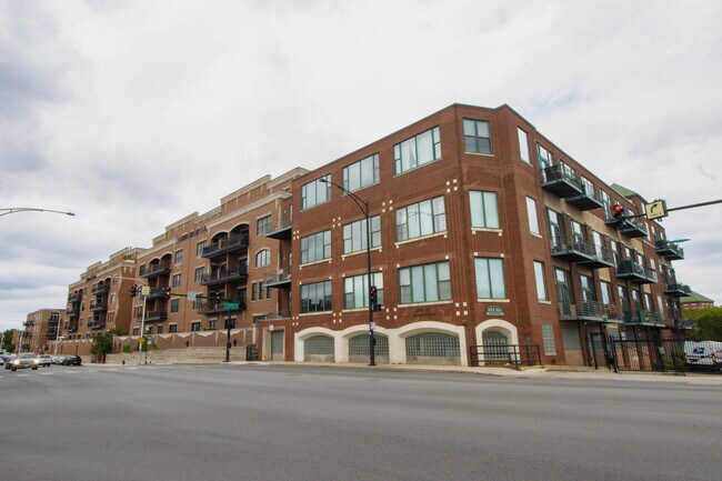 property at 2222 W Diversey Ave