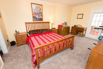 13116 Shadyside Ln in Germantown, MD - Foto de edificio - Building Photo