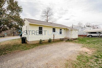 600 Windy Hill Dr in Gastonia, NC - Building Photo - Building Photo