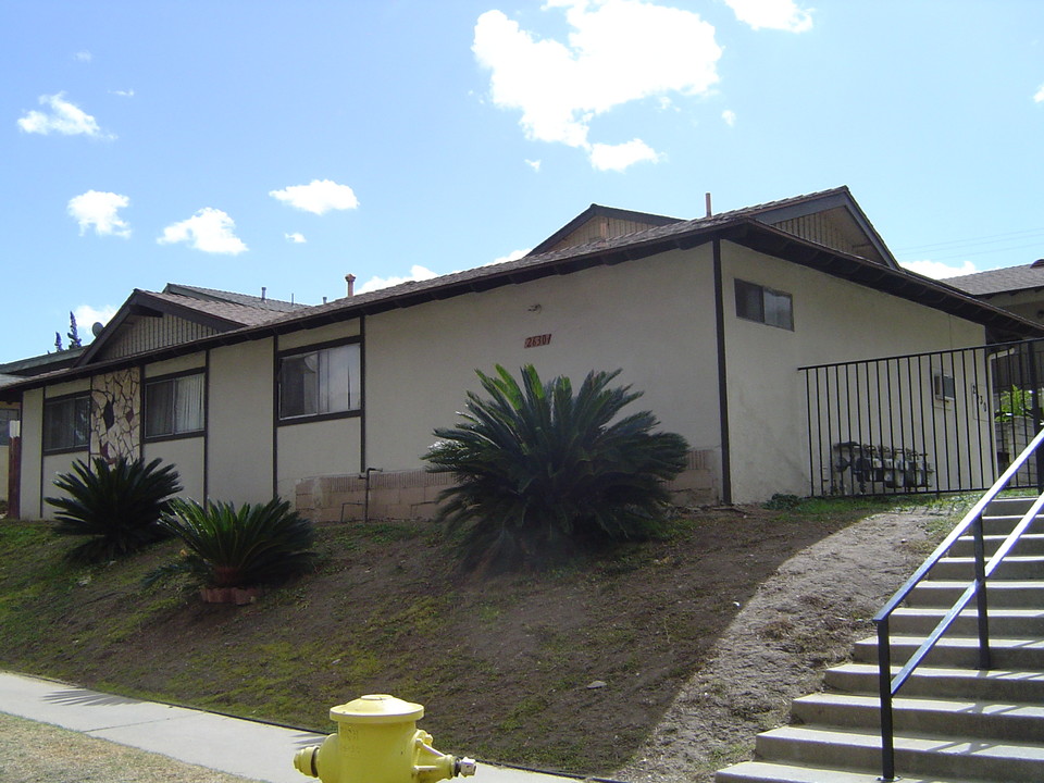 2630 Milton Ave in Fullerton, CA - Building Photo