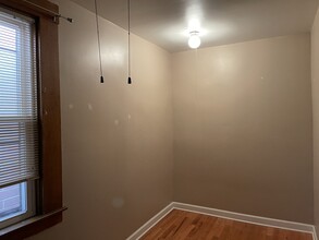 2415 W Cortland St, Unit 2 bedroom unit in Chicago, IL - Building Photo - Building Photo