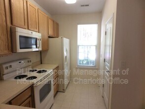 5009 Sunset Ridge Ct in Charlotte, NC - Building Photo - Building Photo