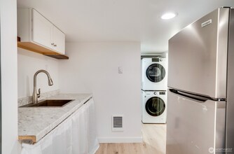 1909 Guy Wetzel St in Port Orchard, WA - Building Photo - Building Photo