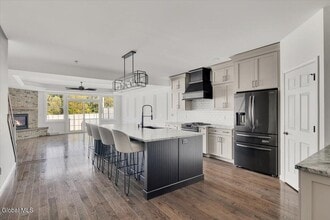 22 Stacey Wy in Troy, NY - Building Photo - Building Photo