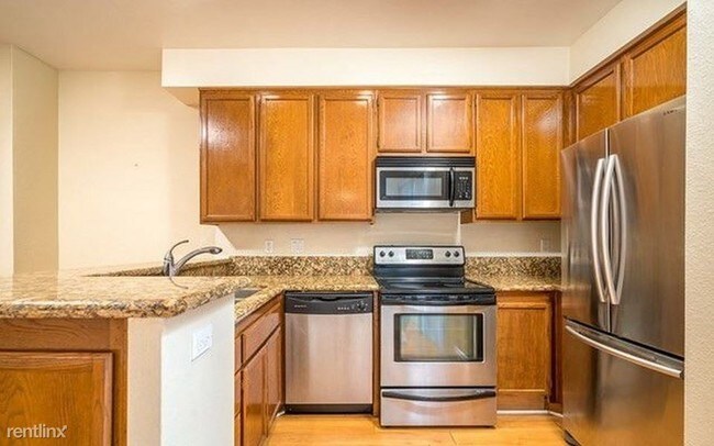 941 W Carson St in Torrance, CA - Building Photo - Building Photo