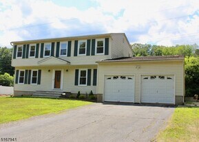 6 Jean Dr in Montville, NJ - Building Photo