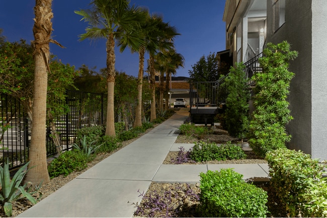 Spur in Henderson, NV - Foto de edificio - Building Photo