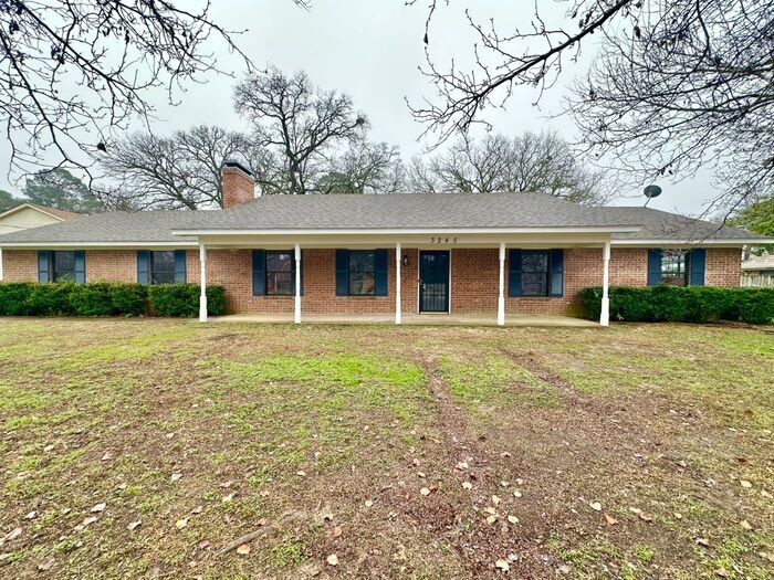 3245 Leaning Oaks in Flint, TX - Building Photo