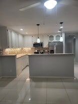 2401 S Jackson Rd in Pharr, TX - Building Photo