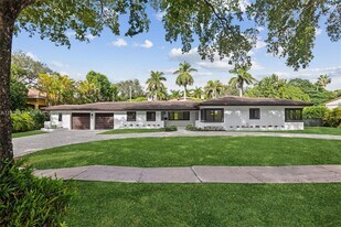 743 Aledo Ave in Coral Gables, FL - Building Photo