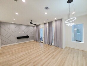 2852 Cline St in Houston, TX - Building Photo - Building Photo