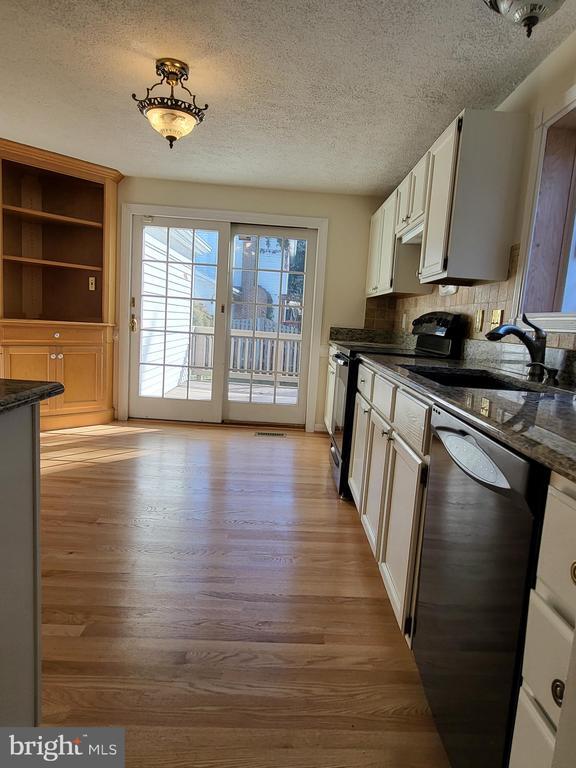 805 Cattail Ln NE in Leesburg, VA - Building Photo - Building Photo