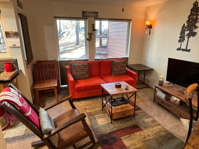 12796 Northwoods Blvd in Truckee, CA - Building Photo - Building Photo